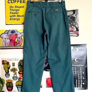Urban Outfitters exclusive teal high waist ankle cut dickies. US 2